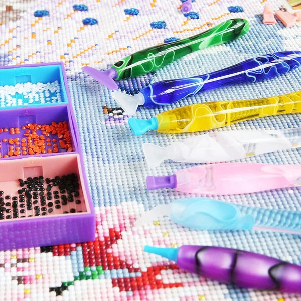 close-up van ergonomische diamond painting pennen - ideaal voor het leggen van meerdere steentjes en comfort